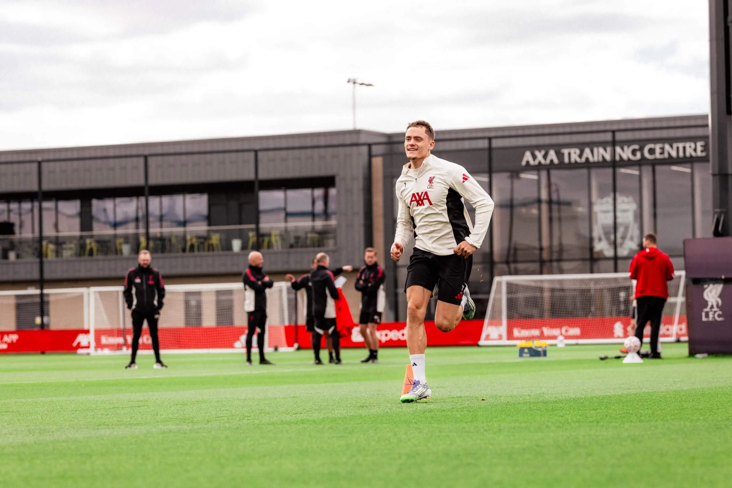 开云体育球队训练场日常训练备战